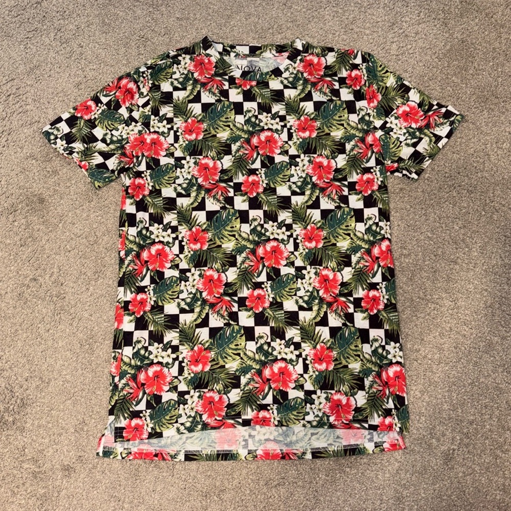 Men’s XL Nova Tee Shirt